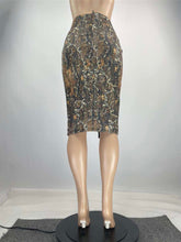 Load image into Gallery viewer, Machine skirt
